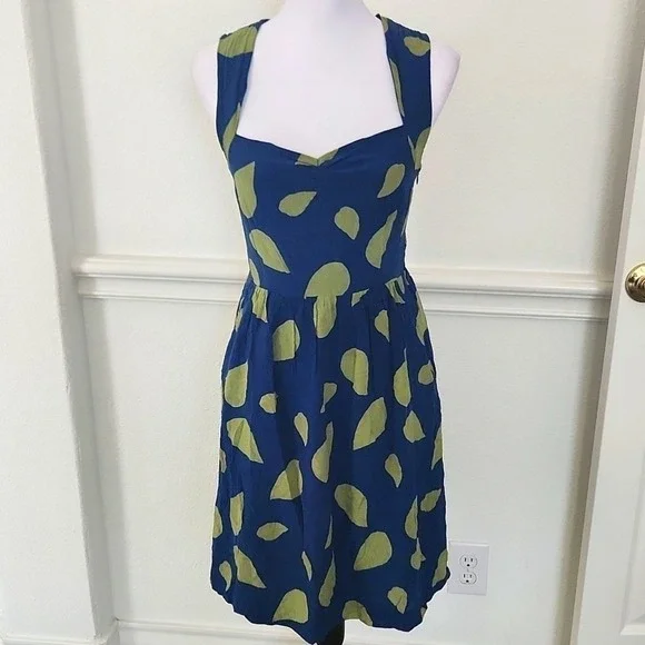 Anthropologie Maple 100% Silk Blue and Green Leaf Print Women's Dress 4 Flaw - Picture 3 of 14